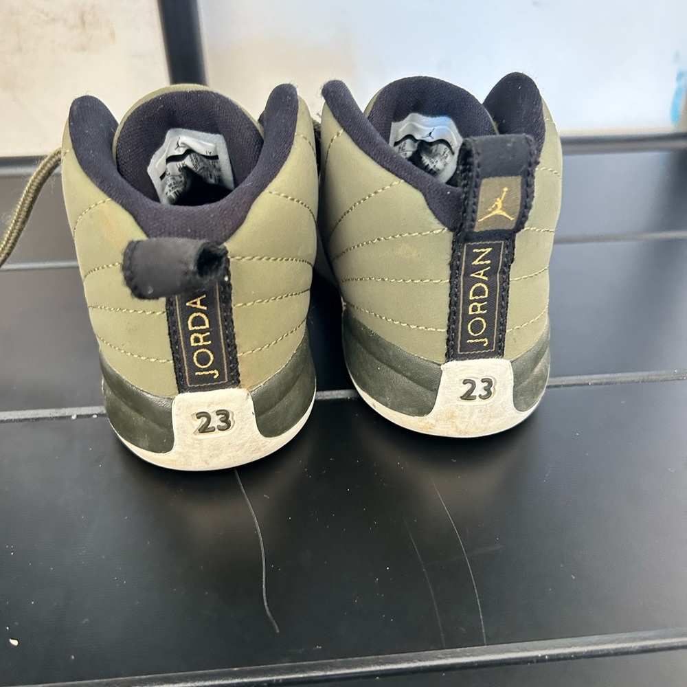 Jordan Sneakers toddler Sz 7